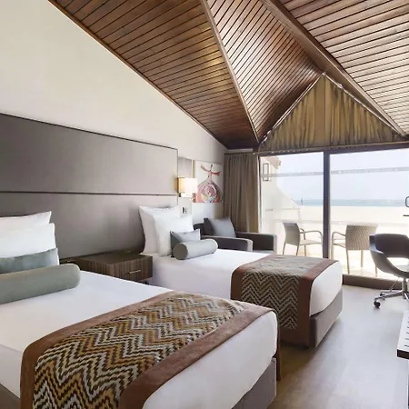 Ramada By Wyndham Akbuk Otel