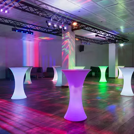 Ramada By Wyndham Akbuk Otel 4*