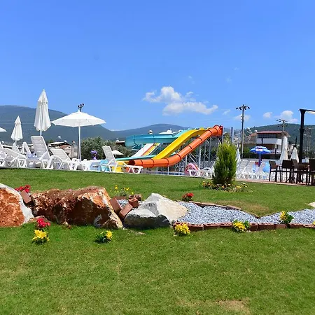Ramada By Wyndham Akbuk Ξενοδοχείο 4*