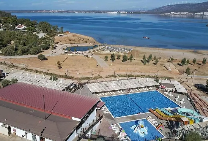 Ramada By Wyndham Akbuk