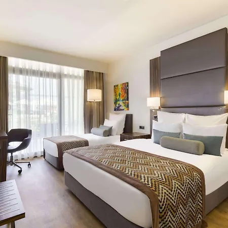 Ramada By Wyndham Akbuk מלון Akbük
