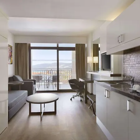 Ramada By Wyndham Akbuk Hotel 4*