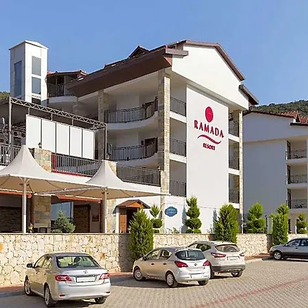 Ramada By Wyndham Akbuk Hotel