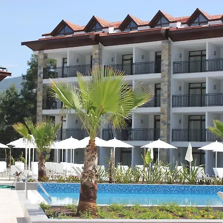Ramada By Wyndham Akbuk מלון Akbük