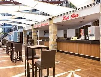 Отель Ramada By Wyndham Akbuk