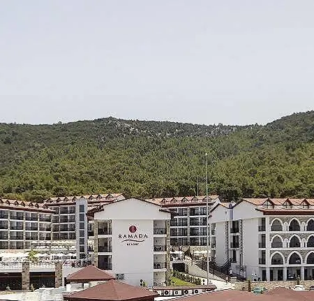 Ramada By Wyndham Akbuk